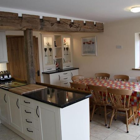 The Granary Self Catering Cottage Shrewsbury Eksteriør bilde